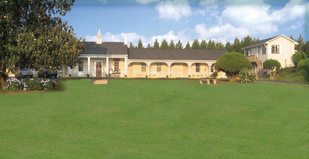 White Columns Motel Pine Mountain  Εξωτερικό φωτογραφία
