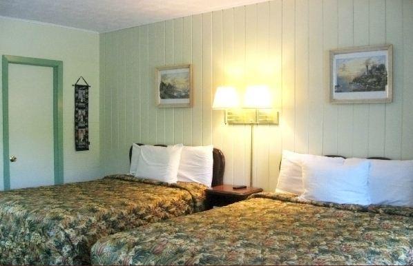 White Columns Motel Pine Mountain  Δωμάτιο φωτογραφία